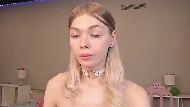 Pokazy przed kamerką – Blondy_Fina