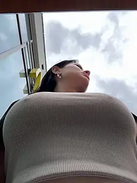 Wet__Bunny 现场XXX聊天