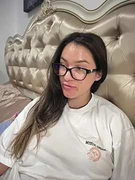 Czat XXX na żywo – HotXMom_