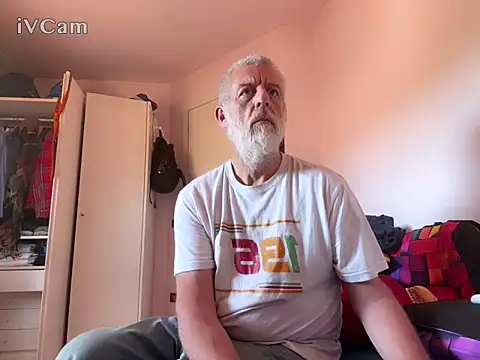Živý XXX chat PierPesaroX