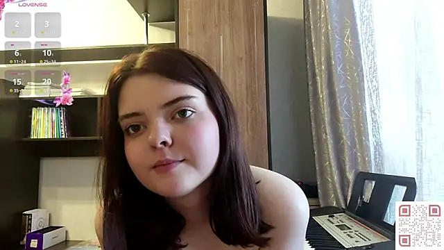 RebelDesiree Show in webcam