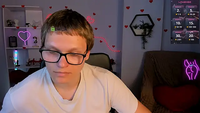 Pokazy przed kamerką – teo_sol
