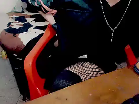 Chat XXX en directo de kimkardasha98