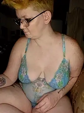Mellyjellygoddess420's Webcam Show