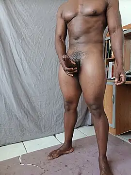 Pokazy przed kamerką – PussyPounderBlackD
