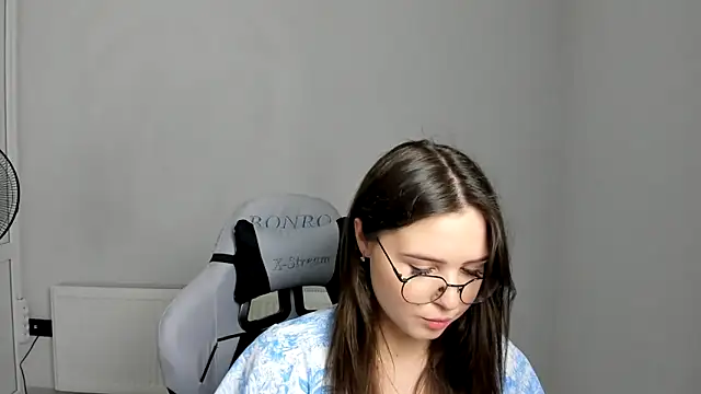 Regina_cute_'s Live XXX Chat