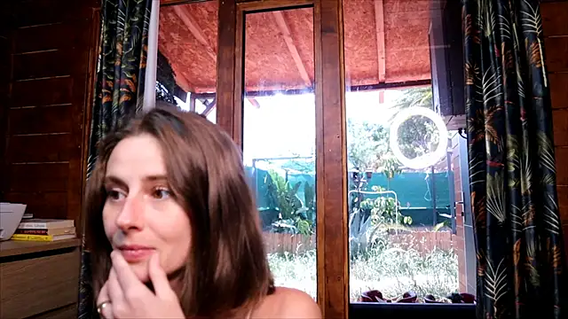 LittleMe97 Chat XXX in diretta