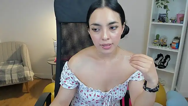 _BellaEvans_ Live XXX-chat