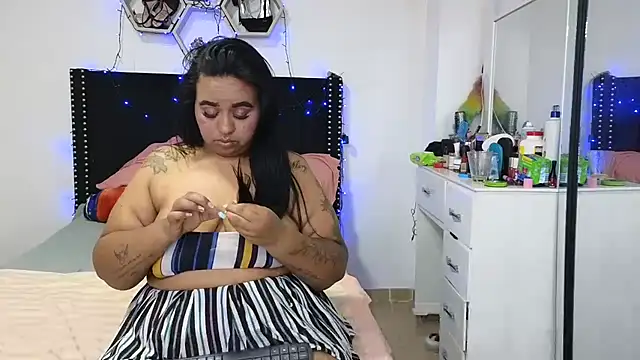 charlotte_077 Chat XXX live