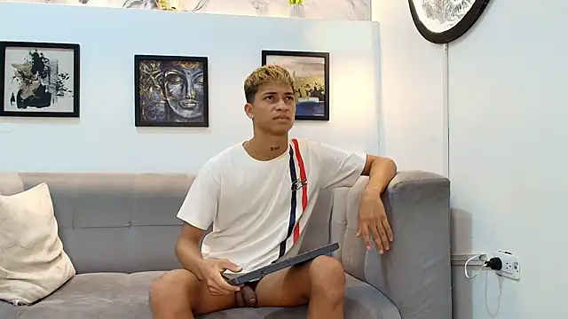 Chat XXX ao vivo de GOLD_BOYS