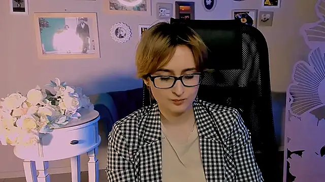 Chatroom XXX en direct de LixeLuna