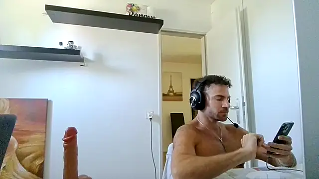 alpha-hunk Live XXX-Chat
