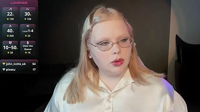 XXX chat uživo modela LottieReed