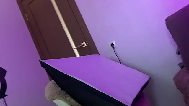 CharlotteKiss_ live XXX chat