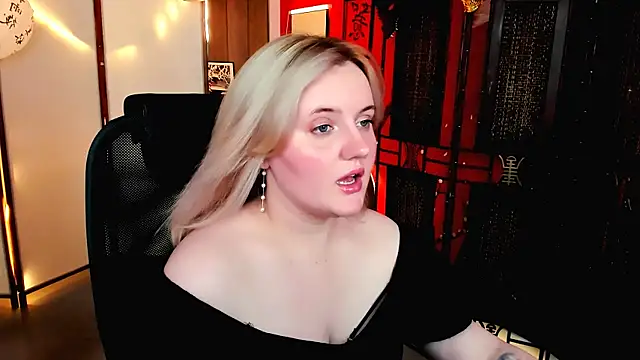 دردشة KathyBriggs الجنسية المباشرة