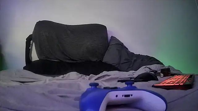 Tiggitytomociti: вебкам-шоу