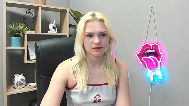 SweetLilyxo Adlı Modelin Canlı XXX Sohbeti