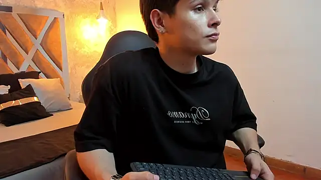 Chat +18 de kraven_lust ao vivo