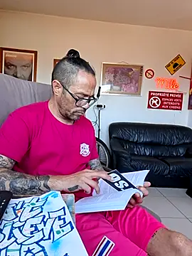 Mr_Graffitimile Live XXX-Chat