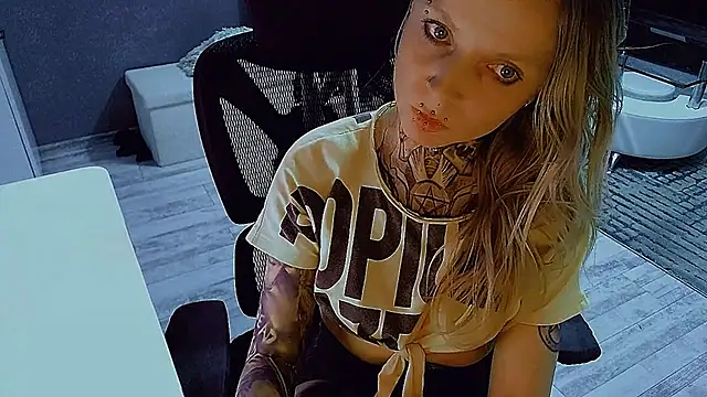 InesGold Chat XXX in diretta