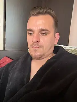 Huge_cock22cm's Webcam Show