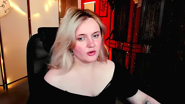 Chat XXX en directo de KathyBriggs