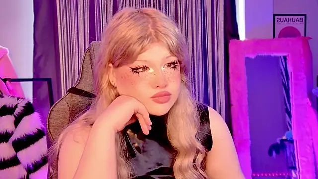 Chat XXX en directo de LilithNlsn