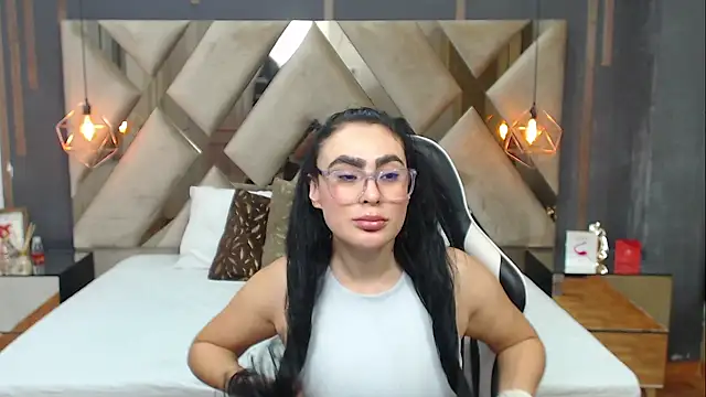 MartinaaFit's Live XXX Chat