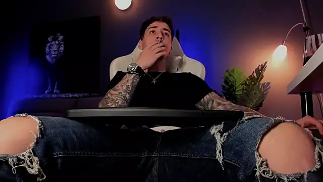 uptomatty Webcam show