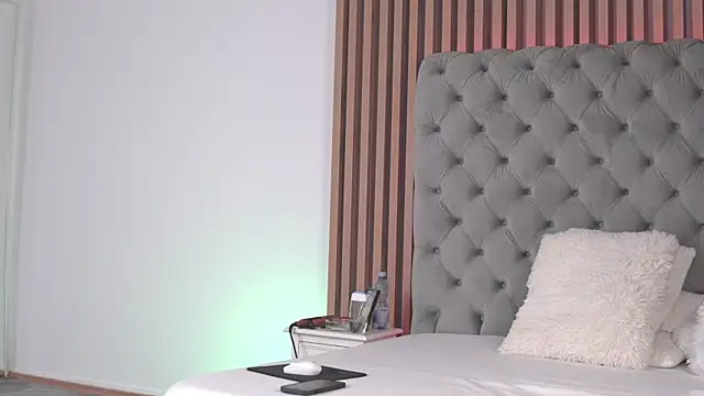 TiffanyMaze's Live XXX Chat