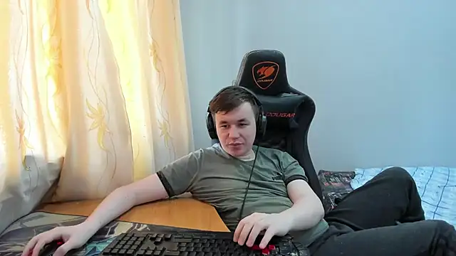 Вебкам-шоу iliaskrislove