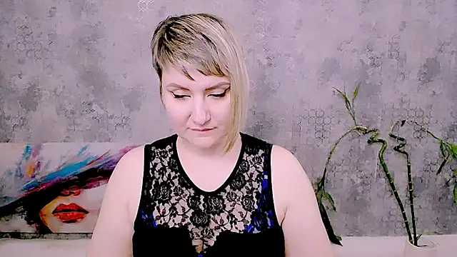 Djullia's Live XXX Chat