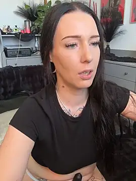 Trixie-Tainted Webcam-Show