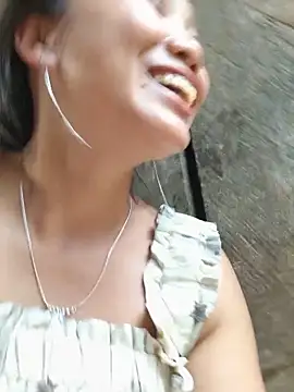 liu-liusexy's Live XXX Chat