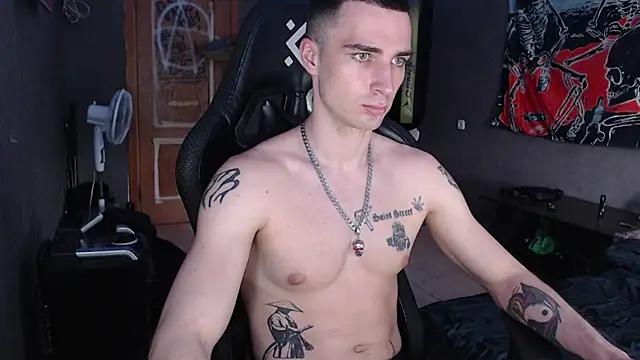 Jack_loveeee: διαδικτυακό σόου στην κάμερα