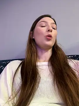 LilluKatten – Live XXX-chat