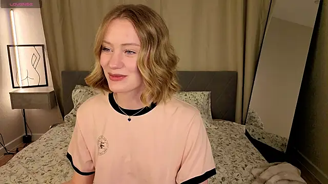EvaHamilton's Live XXX Chat