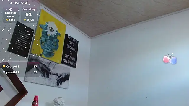 ZoeBakers_'s Live XXX Chat