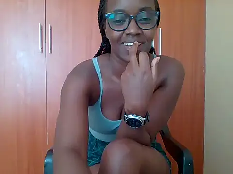 Chat +18 de sexy_darleen23 ao vivo