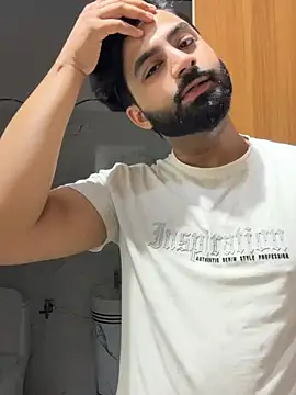 Royalboy_03 Show in webcam