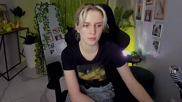 BethanyCloud's Live XXX Chat