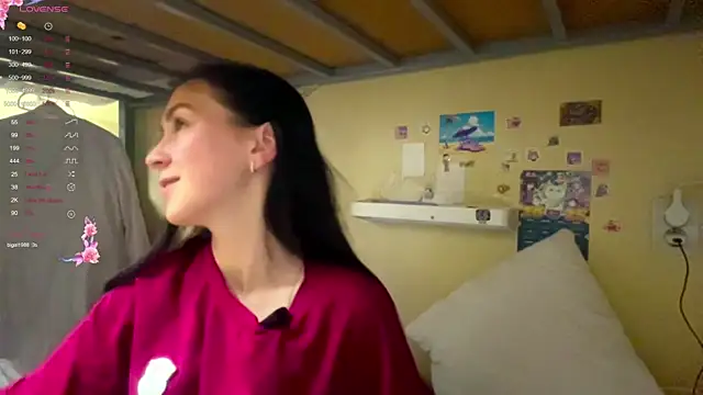 AquilineOrites élő XXX-chatje