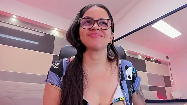 Zara_Jackson Live XXX-chat
