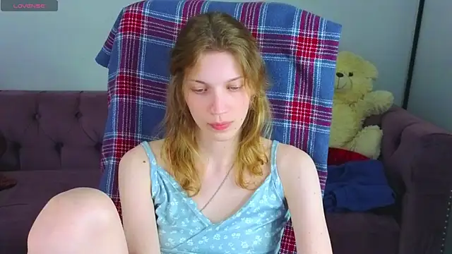 Chat XXX en directo de Emily_Cartex