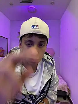 Kei_23 Webcam show