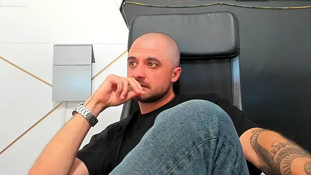 JamesMyerss élő XXX-chatje