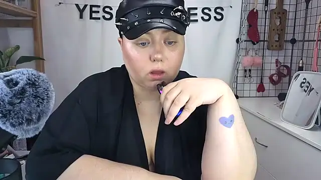 mistress_molly webcam show