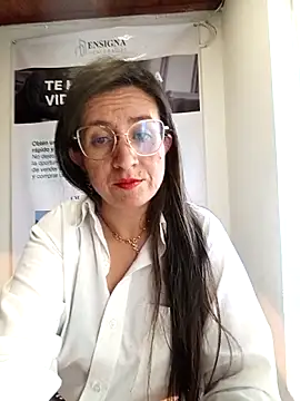 Valentina--1's Live XXX Chat