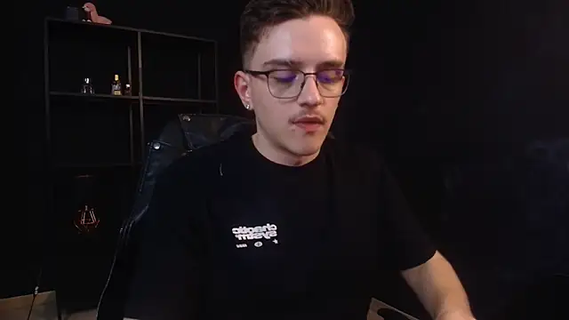 Chat XXX ao vivo de FelixStarkk
