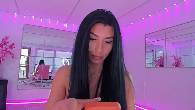 missdiamond_'s Live XXX Chat